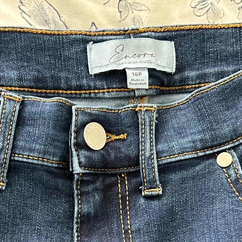 Encore by Idina Menzel High Waisted
Crop Jeans - Picture 2 of 5